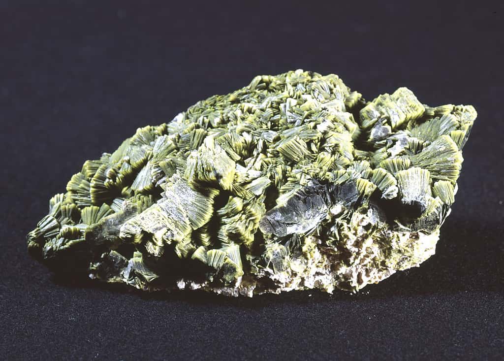 Uranium Musée de Minéralogie, École des Mines © Françoise Foliot, wikimedia commons, 4.0